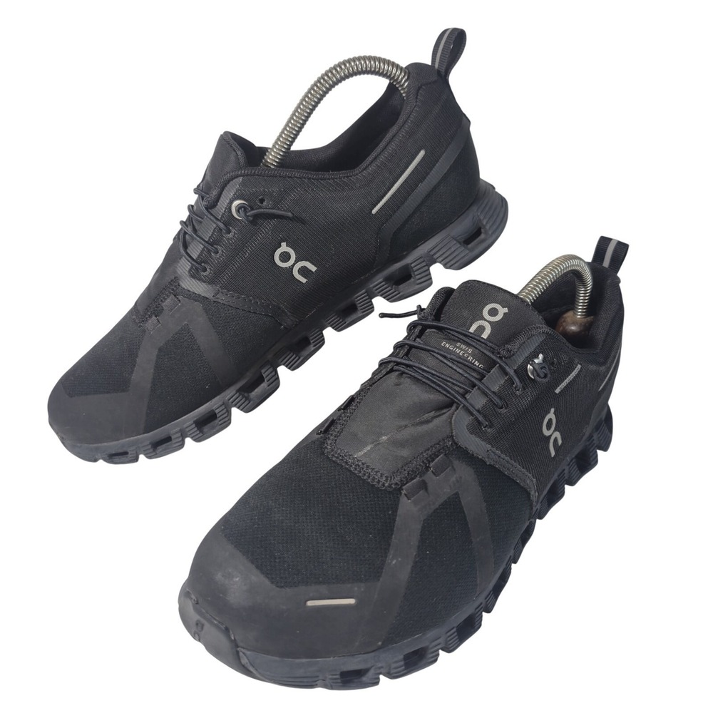 On Running Cloud Waterproof Women's Sneakers - Triple Black Size 8.5 Gorpcore